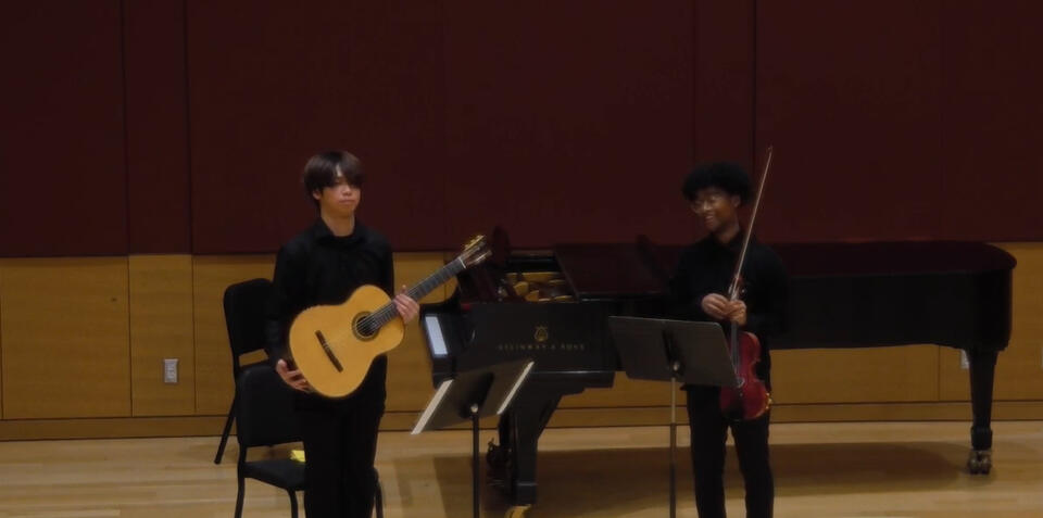 Jiujiu Wu with Sydney Scarlett Playing Guitar and Violin Chamber music at New England Conservatory