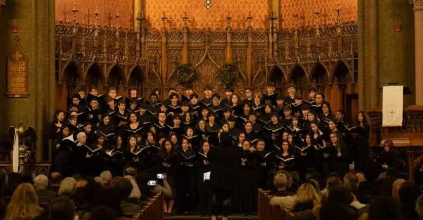 Jiujiu Wu singing with the New England Conservatory Symphonic Choir in concert